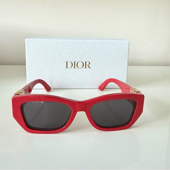NWT!!! MissDior S1I 35A0 women sunglasses Authentic Retail 650$ - Picture 1 of 8